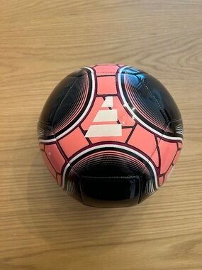 Adidas soccer/futball